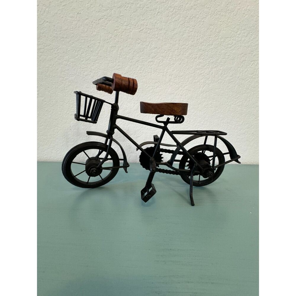 Decorative Metal Bicycle Pedestal Hand Crafted Vintage Elegance